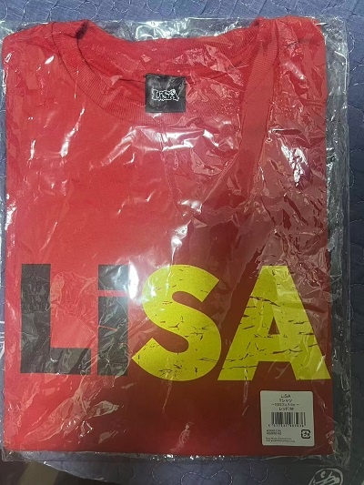 LISA 紅色T恤 2025年goods