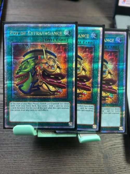 RC04-AE060 POT OF EXTRAVAGANCE 強欲而金滿之壺 / 強欲で金満な壺